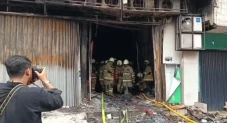 Kebakaran Gedung di...
