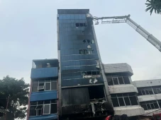 Kebakaran Gedung Tewaskan...