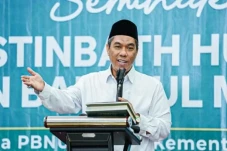 Hari Pertama Kerja,...