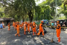 Kios di Kalibata yang...