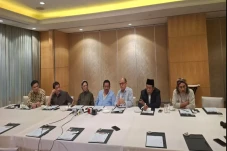 Mujadalah Kiai Kampung...