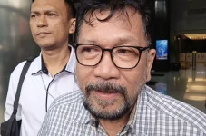 Diperiksa KPK, Zarof...
