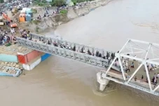 Tangis Haru Warga Aceh...