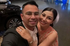 Nisya Ahmad Jalani Operasi...