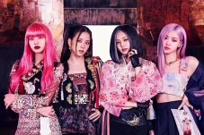 BLACKPINK Tembus 15...
