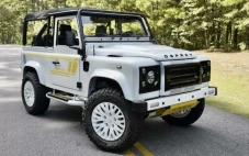 Land Rover Benamkan...