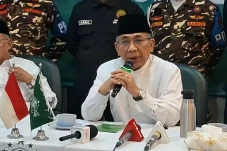 Tegaskan Gus Yahya Tetap...
