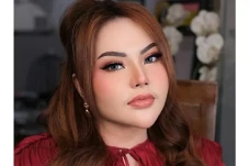 Di Tengah Isu Perceraian...