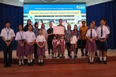 Siswa Regina Pacis Jakarta...