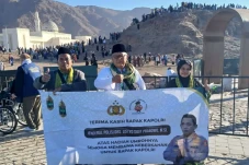 Kapolri Berangkatkan...