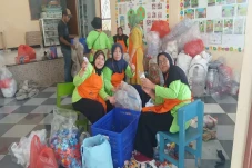 Pemberdayaan Lansia...