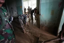 Pemulihan Sumut Pascabencana,...