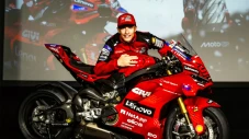 Ducati Kenalkan Replika...