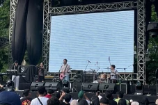 Buka JakCloth 2025 Hari...