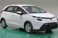 Honda Fit Facelift Versi...