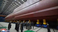 Korea Utara Pamer Kapal...