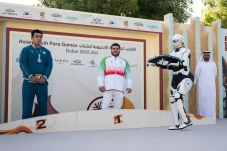 Chery Kerahkan Robot...