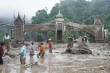 Memahami Bencana sebagai...