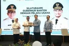 Gubernur Banten Perkuat...