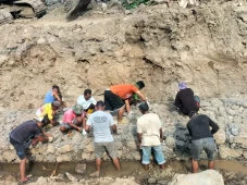 Perkuat Mitigasi Banjir...