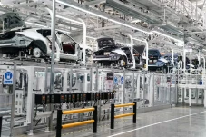 Nestapa Industri Mobil...