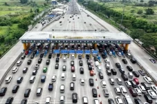 311 Ribu Kendaraan Keluar...
