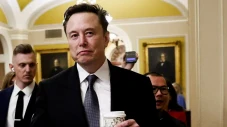 Kekayaan Elon Musk Tembus...
