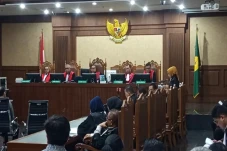 Kuasa Hukum Bantah Nadiem...
