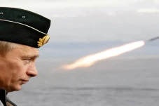 Rusia Didesak Balas...