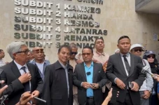 Kuasa Hukum Roy Suryo...