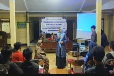 Batasi Penggunaan Gawai...