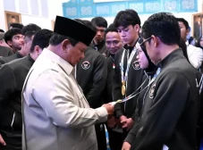 Prabowo Janjikan Bonus...