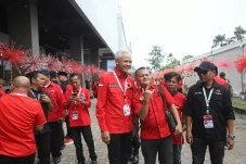 Polemik Pemilihan Kepala...