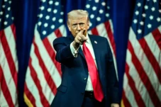 Trump: Perusahaan Minyak...