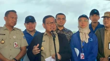 Gubernur Pramono Imbau...