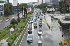 Tol Sedyatmo Arah Bandara...