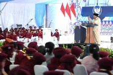 Resmikan Sekolah Taruna...