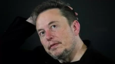 Elon Musk Tuduh Aksi...