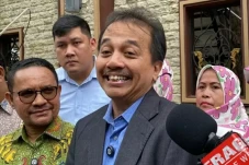 Roy Suryo Tegaskan Tak...