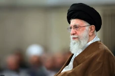 Siapa Sebenarnya Ayatollah...