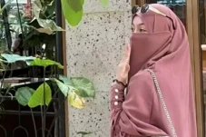 Wardatina Mawa Tolak...