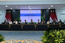 28 Izin Perusahaan Perusak...