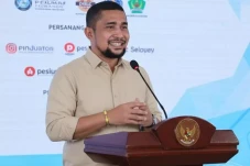 Founder Kontra Narasi...