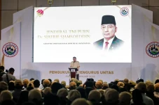 Pengukuhan Pengurus...