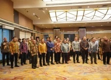 Transformasi Bisnis...