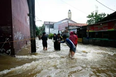 Update Banjir Jakarta,...