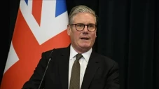 Starmer Tuntut Trump...