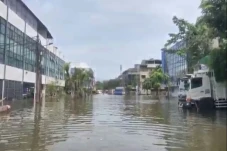 Kawasan Pergudangan...
