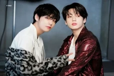 V dan Jungkook BTS Menangkan...