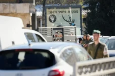 Israel Tarik 700 Kendaraan...